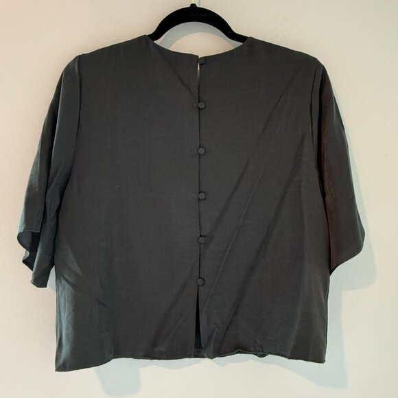 Abercrombie & Fitch Charcoal Satin Cropped Tee | Size Medium | Button-Back - Picture 3 of 3